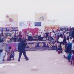 Laos-games-balance-on-stage