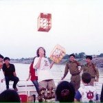 laos-river-trip- lee hayes juggles