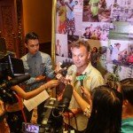 Jules briefs the Press