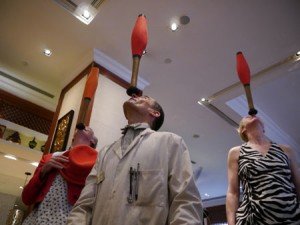Club balancing in the cafe. Photographer: Jeanne Hallacy