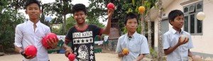 4-Thanlyin-jugglers